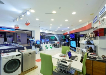 Şişli Teşhir Mağazası: Şehrin Kalbinde Dev Teknoloji Fırsatları