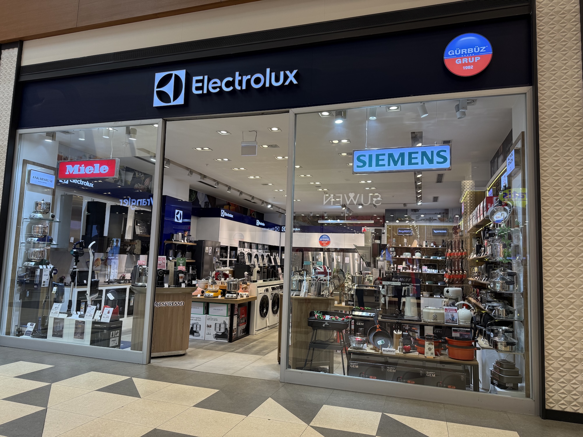 Hiltown Avm Electrolux 1